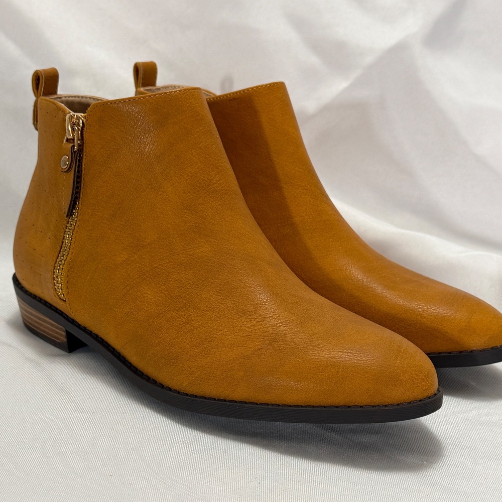 Journee Collection Ellis Bootie Women Size 7 Tan Cognac Boho Ankle Boots Western